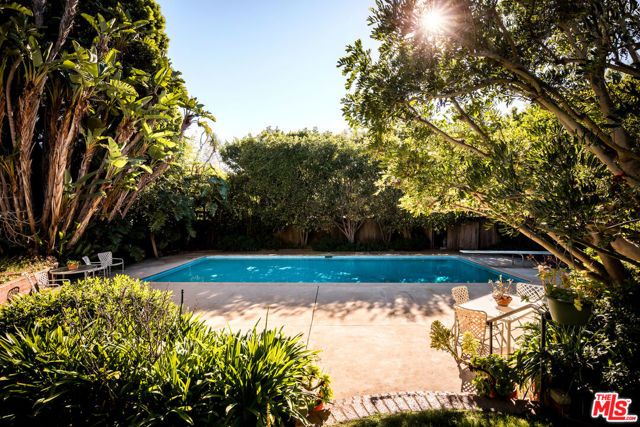 1521 San Remo Drive, Pacific Palisades (los Angeles), CA 90272