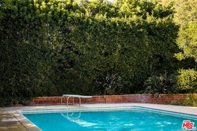 1521 San Remo Drive, Pacific Palisades (los Angeles), CA 90272