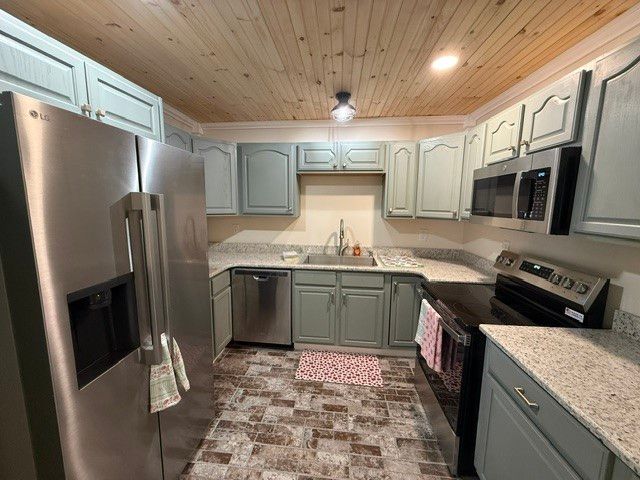 353 Derrick Ave, South Union Twp, PA 15401