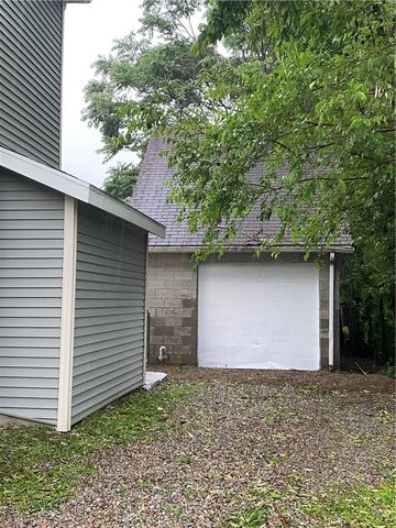 353 Derrick Ave, South Union Twp, PA 15401