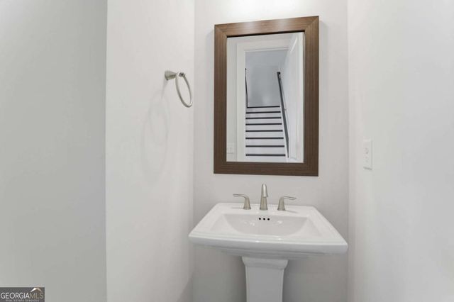 2051 Glenview Park Circle, Duluth, GA 30097