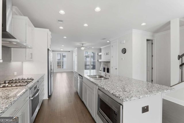 2051 Glenview Park Circle, Duluth, GA 30097