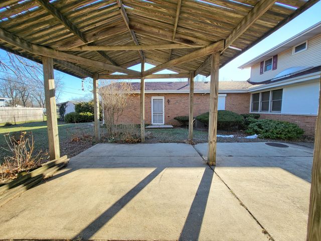 5795 Taft Place, Merrillville, IN 46410