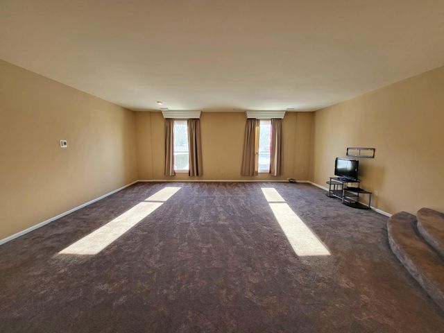 5795 Taft Place, Merrillville, IN 46410