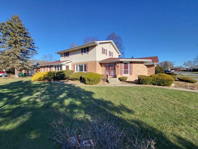 5795 Taft Place, Merrillville, IN 46410