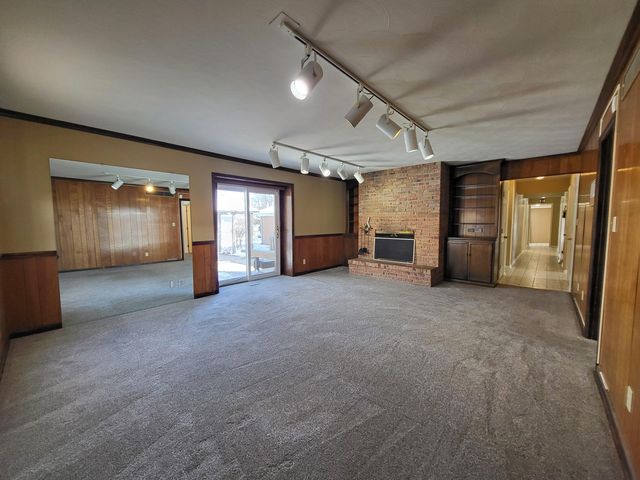 5795 Taft Place, Merrillville, IN 46410