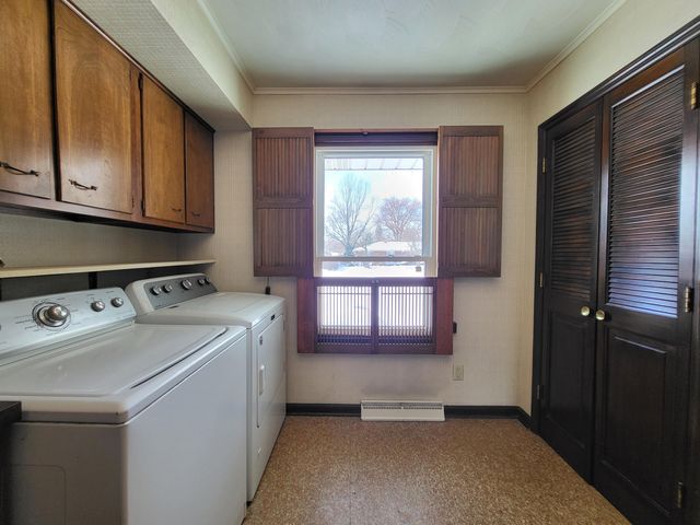 5795 Taft Place, Merrillville, IN 46410