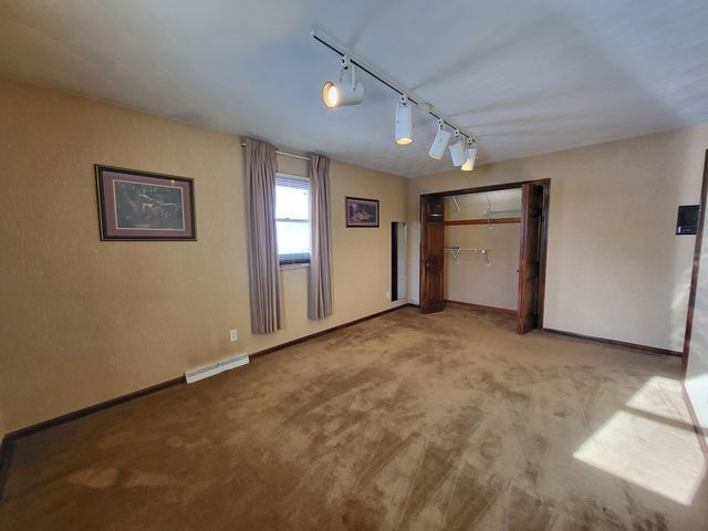 5795 Taft Place, Merrillville, IN 46410