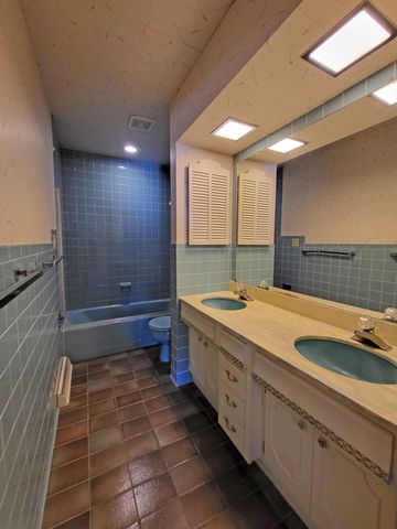 5795 Taft Place, Merrillville, IN 46410