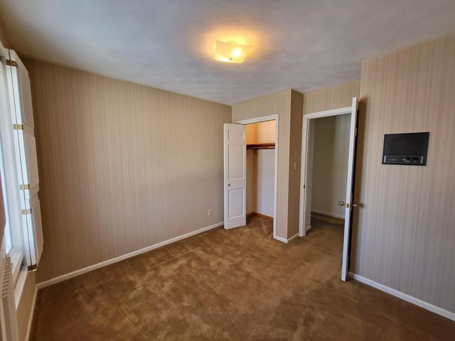 5795 Taft Place, Merrillville, IN 46410