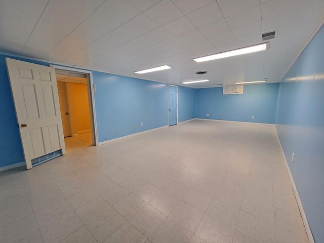 5795 Taft Place, Merrillville, IN 46410