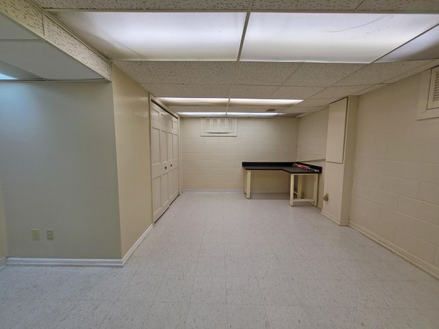 5795 Taft Place, Merrillville, IN 46410