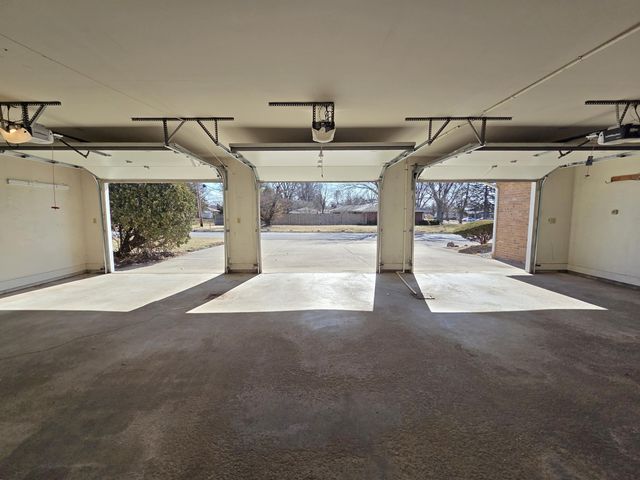 5795 Taft Place, Merrillville, IN 46410