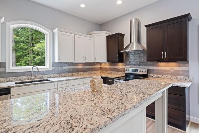 14650 Bethel Church LN, Smithfield, VA 23430