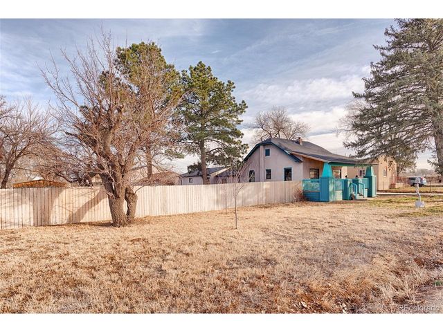 1220 Holly St, Pueblo, CO 81006