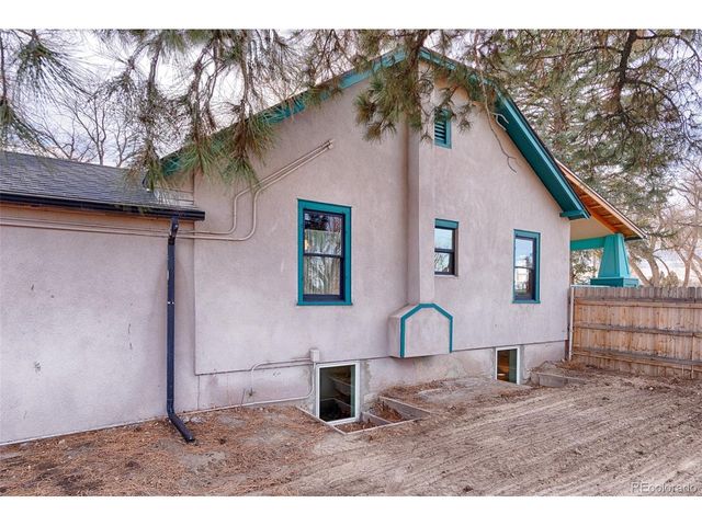 1220 Holly St, Pueblo, CO 81006