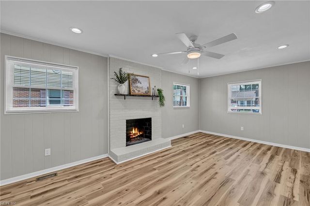 3716 Linnet LN, Portsmouth, VA 23703