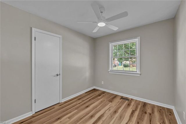 3716 Linnet LN, Portsmouth, VA 23703