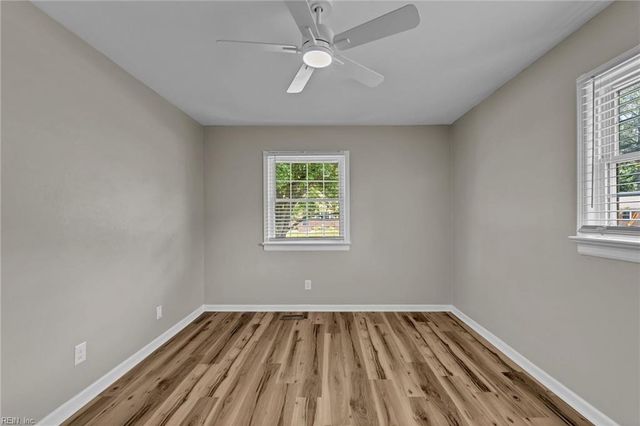 3716 Linnet LN, Portsmouth, VA 23703