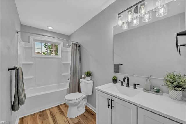 3716 Linnet LN, Portsmouth, VA 23703