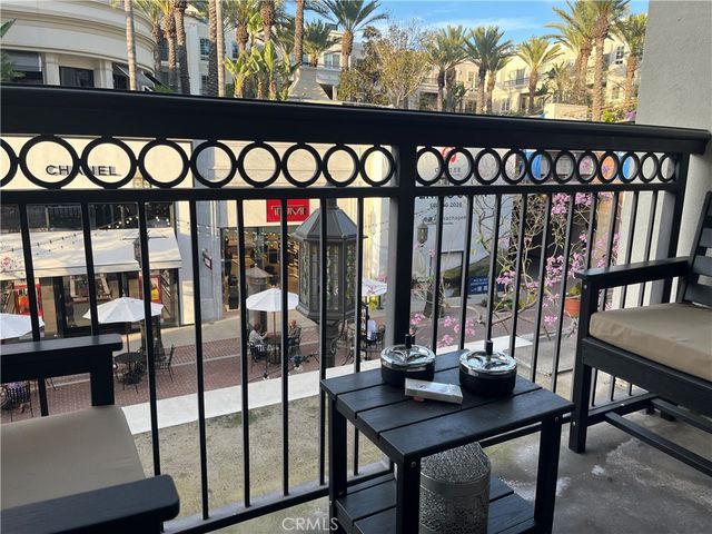 205 Caruso, Glendale, CA 91210