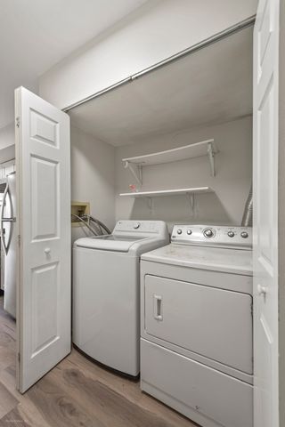 231 IVY Court 231, Streamwood, IL 60107