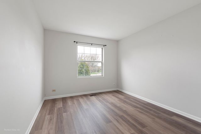 231 IVY Court 231, Streamwood, IL 60107