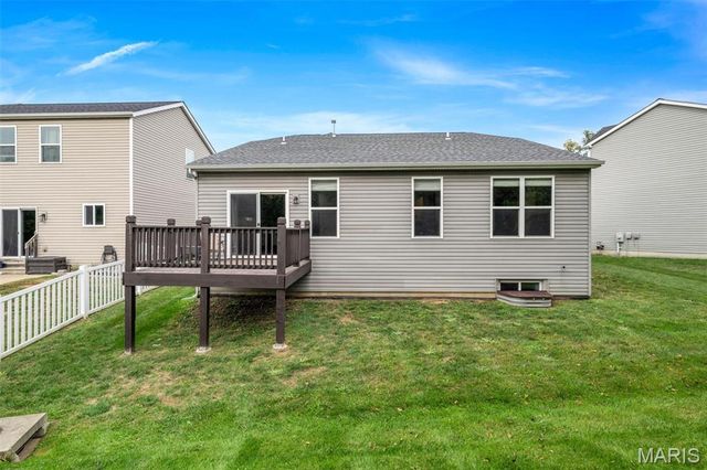 263 Thorn Brook Drive, O'fallon, MO 63366