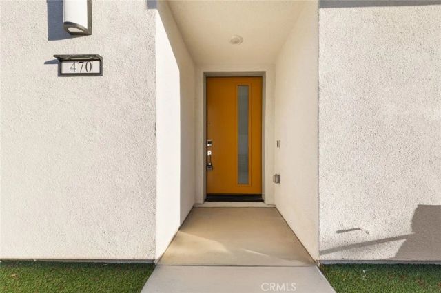 470 Lobata, Irvine, CA 92618