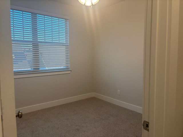 825 W Mayfield Road 224, Arlington, TX 76015