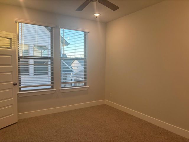 825 W Mayfield Road 224, Arlington, TX 76015