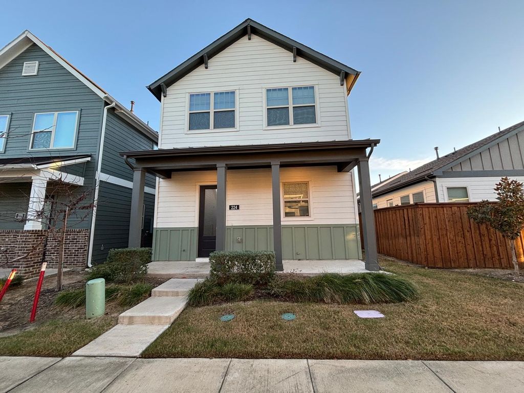 825 W Mayfield Road 224, Arlington, TX 76015