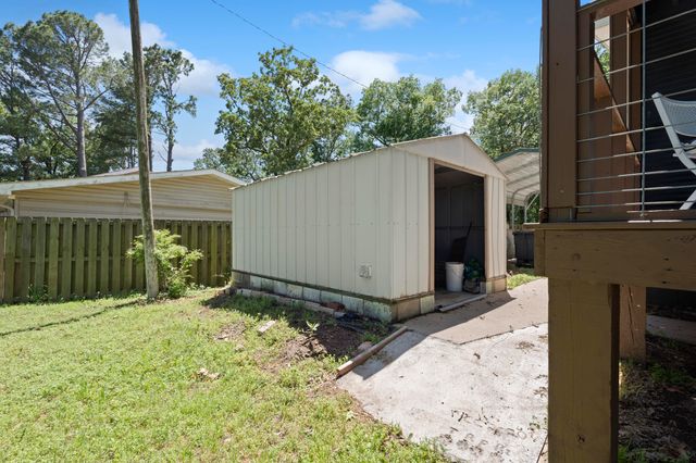 24721 S 613 Road, Grove, OK 74344