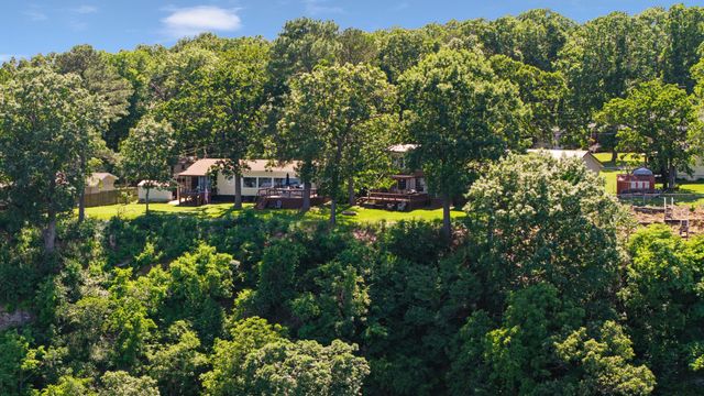 24721 S 613 Road, Grove, OK 74344