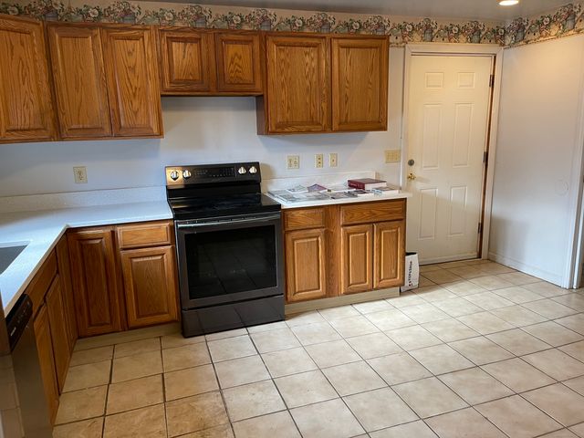 25 Pleasant Street, Ansonia, CT 06401