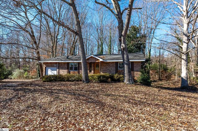 101 Nottingham Lane, Easley, SC 29640