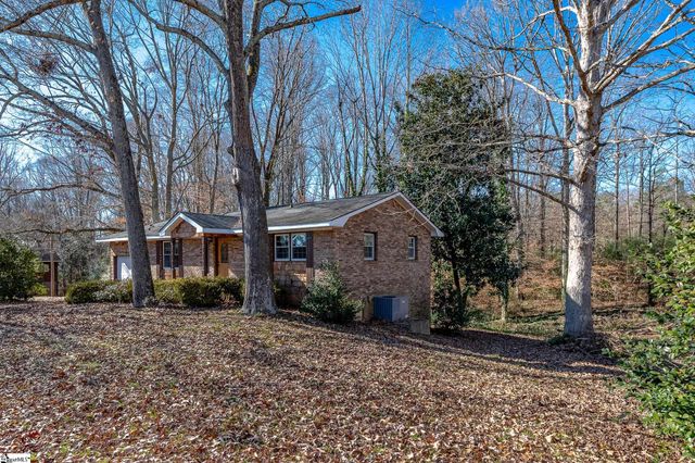 101 Nottingham Lane, Easley, SC 29640