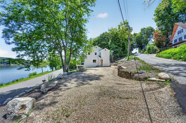 175 W Lakeshore Drive, Carmel, NY 10512