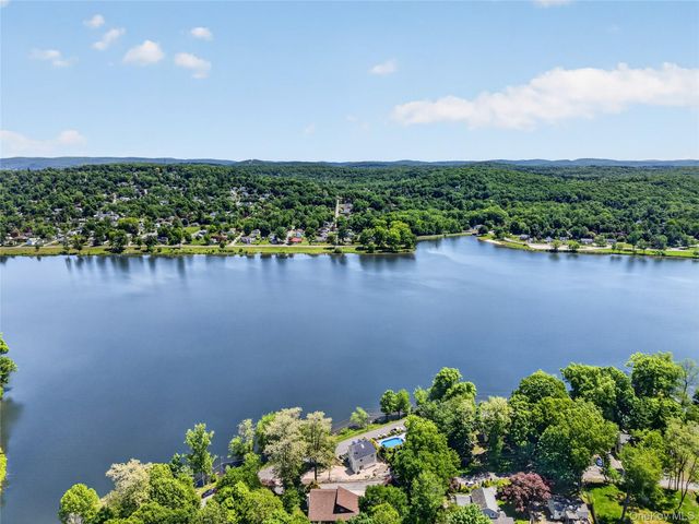175 W Lakeshore Drive, Carmel, NY 10512