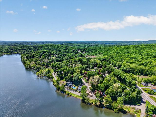 175 W Lakeshore Drive, Carmel, NY 10512