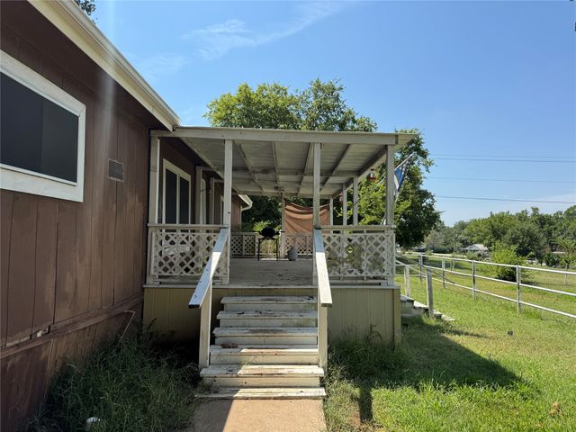 168 County Road 193, Gainesville, TX 76240