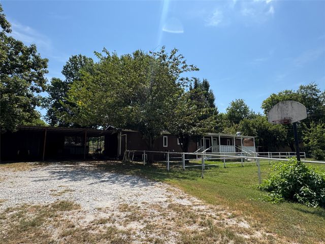 168 County Road 193, Gainesville, TX 76240