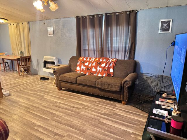 168 County Road 193, Gainesville, TX 76240
