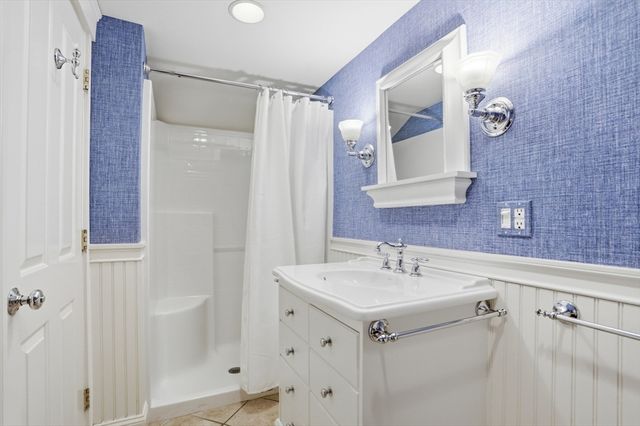 94 College Road, Concord, MA 01742