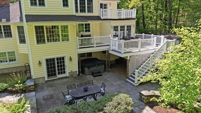 94 College Road, Concord, MA 01742
