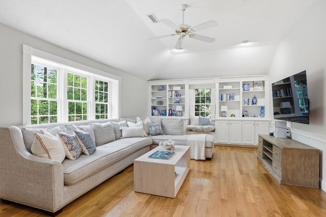94 College Road, Concord, MA 01742