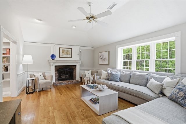 94 College Road, Concord, MA 01742