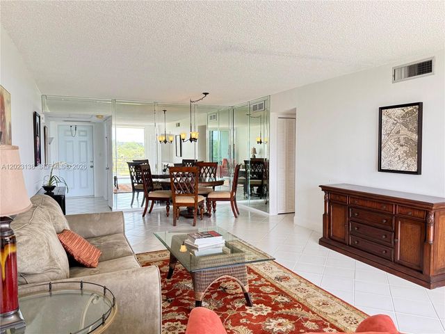 2671 S Course Drive 408, Pompano Beach, FL 33069