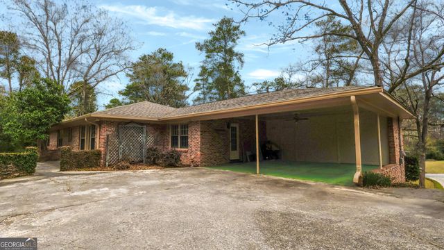 858 Fair Oaks Drive, Macon, GA 31204