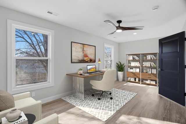 4403 GLEN EAGLE DR, Columbia, MO 65203